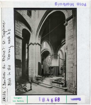 Arles: St. Trophime, Blick in die Vierung nach Nordosten