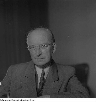 Porträt Prof. Friedrich Winkler