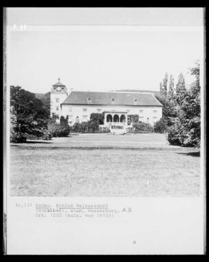 Schloss Weikersdorf & Ehemalige Wasserburg