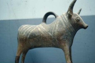 Stier-Rhyton