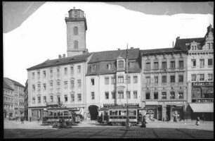 Zittau. Markt mit Johannisturm und Straßenbahnen