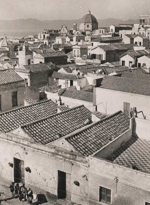 Cagliari. Blick über die Altstadt in Richtung Kathedrale Santa Maria di Castello