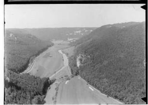 Schwäbisches Hitler-Jugendlager im Donautal - Bann 119; Luftbild, im Hintergrund Kloster Beuron