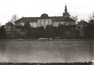 Ossegg (heute Osek / Tschechien). Kloster. Gartenfront