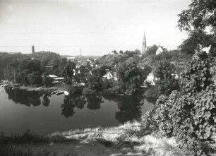 Halle (Saale). Blick vom Trothaer Felsen nach Süden gegen Burg Giebichenstein und Petruskirche