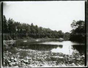Landschaft mit See