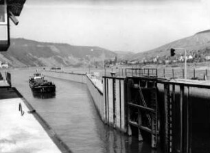 Untertor der Schleuse Enkirch/Mosel