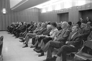 Stadtratssitzung zur Anfechtung der Kommunalwahl vom 7. November 1965.