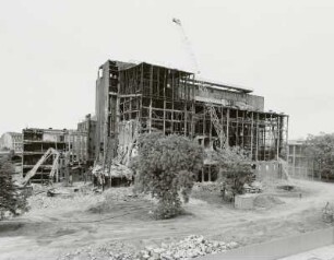 Kesselhaus : Heizkraftwerk Mitte. Kesselhaus während der Abrißarbeiten