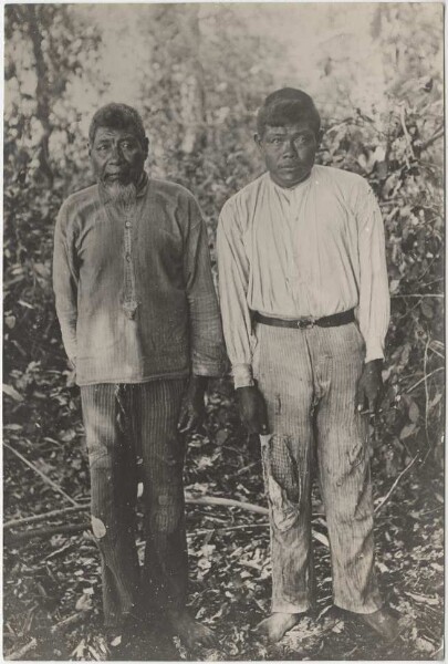 Guató men from the Caracara River