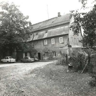 Oberlungwitz, Neue Welt 2. Bauerngut. Wohnstallhaus (1522, 1592, 1781). Hofansicht