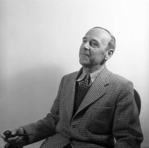 Portrait des Schauspielers und Theaterdirektors Ernst Josef Aufricht (1898-1971)