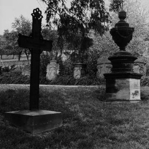 Friedhof; Bad Sooden-Allendorf, Im Dorfe