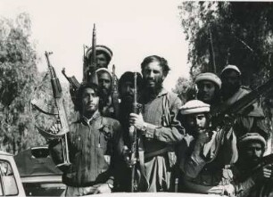 Mudschahedinkämpfer : Afghanische Mudschahedinkämpfer in einem Ausbildungslager in Pakistan, aufgenommen am 21. Oktober 1987 bei Peschawar. Foto Uwe Gerig