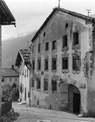 Grins. Wirtshaus "Weißes Rößl" (um 1500)