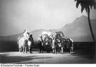 Die ägyptische Helena. Oper von Richard Strauss mit Elisabeth Rethberg als Helena, Curt Taucher als Menelas, Anneliese Petrich als Hermione, Maria Rajdl als Aithra und Friedrich Plaschke als Altair. Staatsoper Dresden, Uraufführung am 06.06.1928 als Auftakt der 1. Dresdner Opernfestspiele unter Leitung von Fritz Busch. Fotografie von Ursula Richter