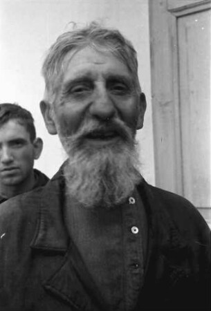 Tiraspol [Moldawien]: Porträt des Dorfpfarrers
