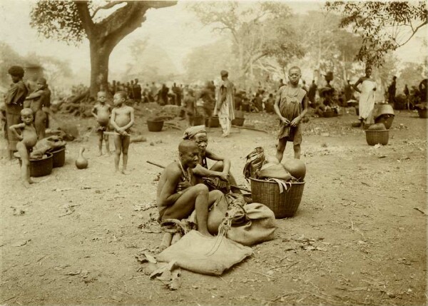 Marché, Bamum , vannerie diverse