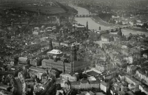 Dresden-Altstadt: Stadtkern von Südosten. Luftbild-Schrägaufnahme