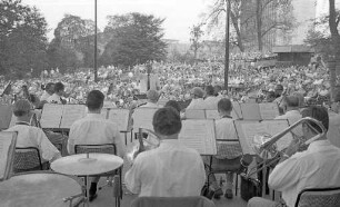 Konzert des Kurorchesters von Wildbad im Rahmen der Bundesgartenschau 1967.
