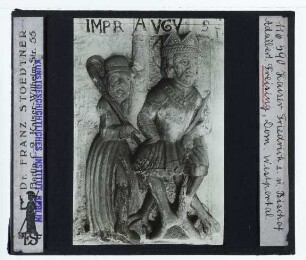 Freising, Dom,Freising, Dom, Westportal : Darstellung von Beatrix von Burgund und Kaisern Friedrich I.