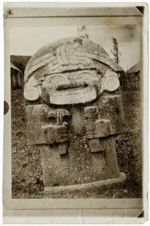 Steinstatue der San-Agustín-Kultur, Kolumbien [Kolumbien . Mystische Steinfiguren aus der San-Agustin-Kultur]