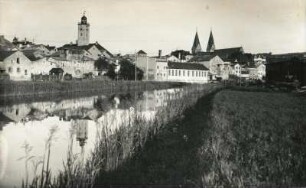 Eichstätt, Stadtansicht : Eichstätt. Blick über die Altmühl nach Südosten gegen Rathaus und Dom