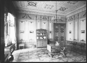 Wiesbaden, Schloss Wiesbaden, R. 61, Anrichte, 1937.