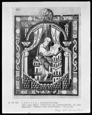 Evangeliar aus Kloster Niederaltaich — Der Evangelist Johannes, Folio 165