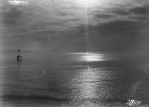 Meerblick : Blick vom Schiff auf die ruhige See.