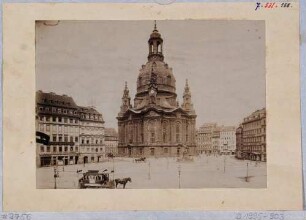Die Frauenkirche auf dem Neumarkt in Dresden von Südwesten