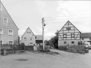 Birkwitz-Pratzschwitz. Dorfplatz Pratzschwitz mit Anwesen, Pratzschwitzer Straße 13-10