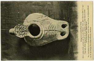 Lampe surmonté d'une Croix [Lampen]
