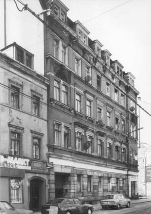 Dresden-Neustadt, Görlitzer Straße 29. Wohnhaus mit Laden (um 1890). Straßenansicht