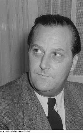 Porträt von Alfred Best, Direktor des HO-Kaufhauses I