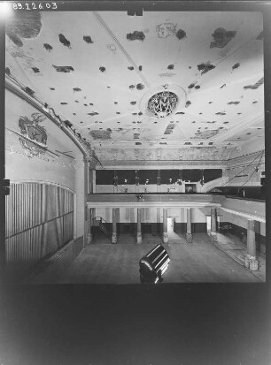 Forst. Kino. Blick vom Rang in den Saal