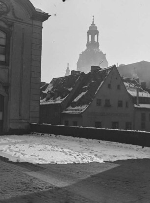 Dresden-Altstadt. Blick von der Brühlschen Terrasse zur Frauenkirche