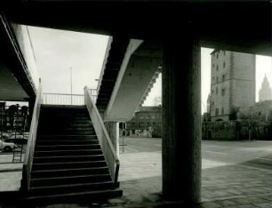 Leichtbeton - Fußgängerbrücke zur Rheingoldhalle, 1968