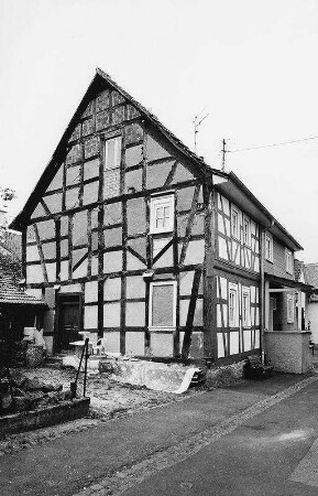 Wohnhaus, Fachwerk; Biebergemünd, Poststraße 2