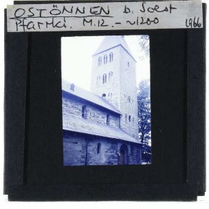 Ostönnen, St. Andreas : Südansicht mit Kirchturm