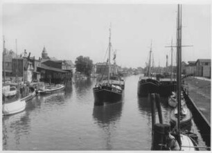 Glückstadt Binnenhafen