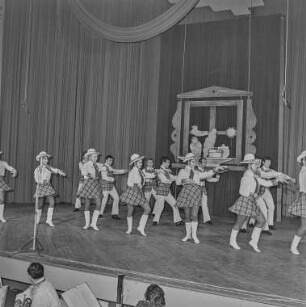 Ensemble: Vogelhochzeit