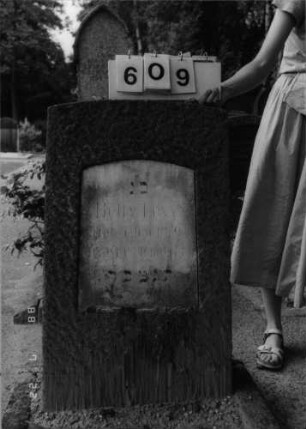 Grabstein 609