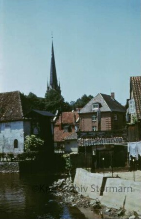 Stadtarm: Zusammenfluss mit Beste: Blick auf die Peter-Paul-Kirche