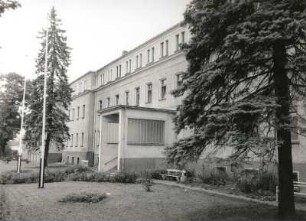 Dippoldiswalde, Rabenauer Straße 9. Kreiskrankenhaus, Gartenseite