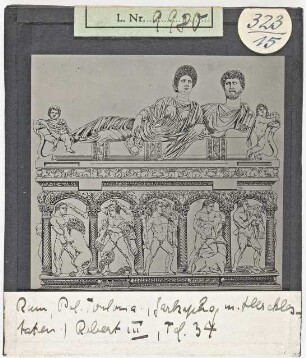Rom, Palazzo Toulonia: Sarkophag mit Herakleslegende