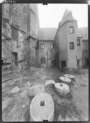 Karl-Marx-Stadt (Chemnitz-Schloßchemnitz), Schloßberg 12. Schloßbergmuseum. Hofansicht