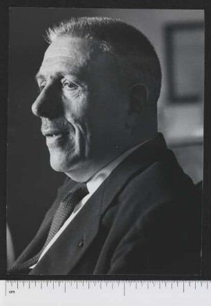 Porträtaufnahme Francis Poulenc