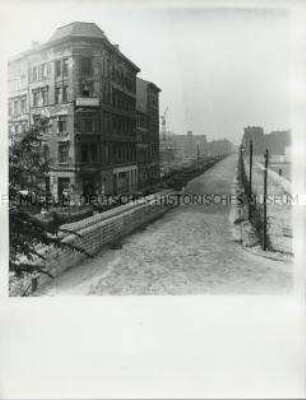 An der Sektorengrenze Zimmerstraße / Ecke Lindenstraße