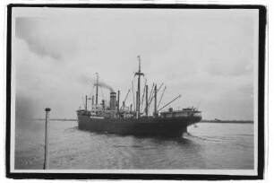 Bitterfeld (1930), Frachtschiff (reefer), Hamburg-Amerika Linie, Hamburg, Bau-Nr. 504